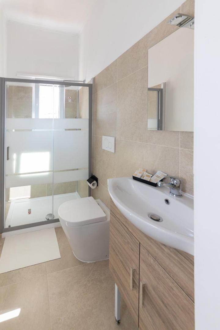 Hotel Principe 152 Bari Esterno foto